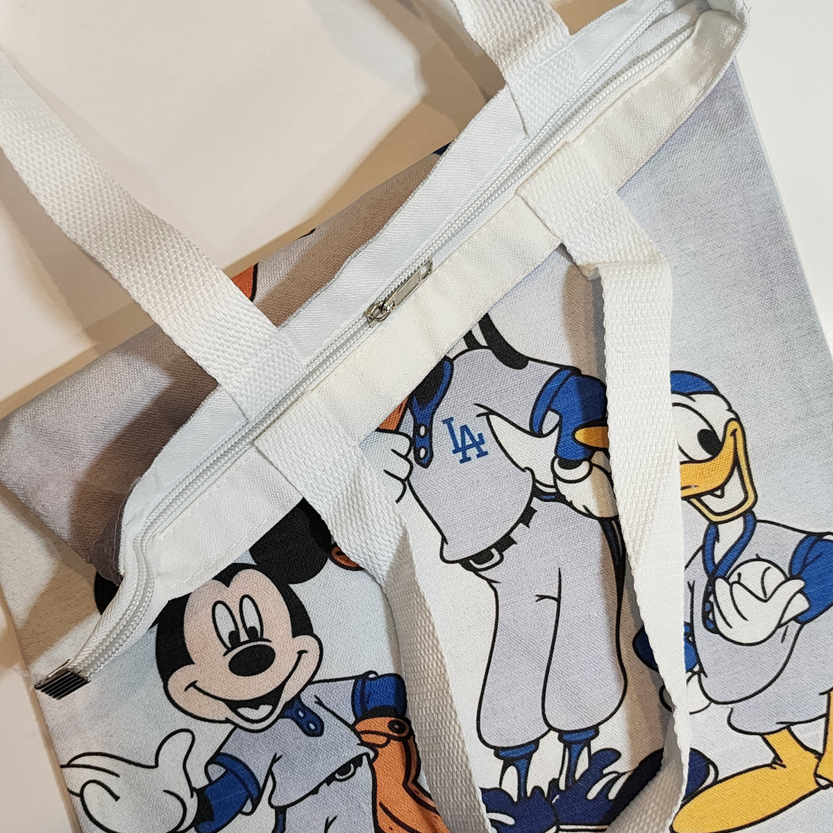 L.A. + Mouse & Friends - Canvas Tote Zipper Closure