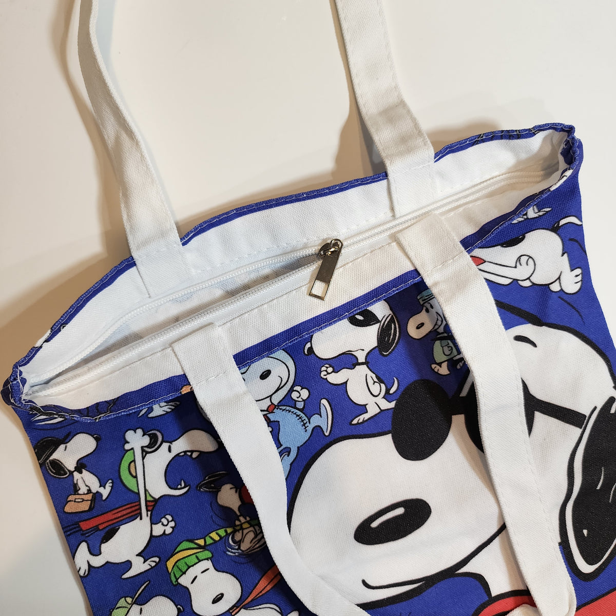 Snoopy Cosplayer - Canvas Tote Zipper Closure