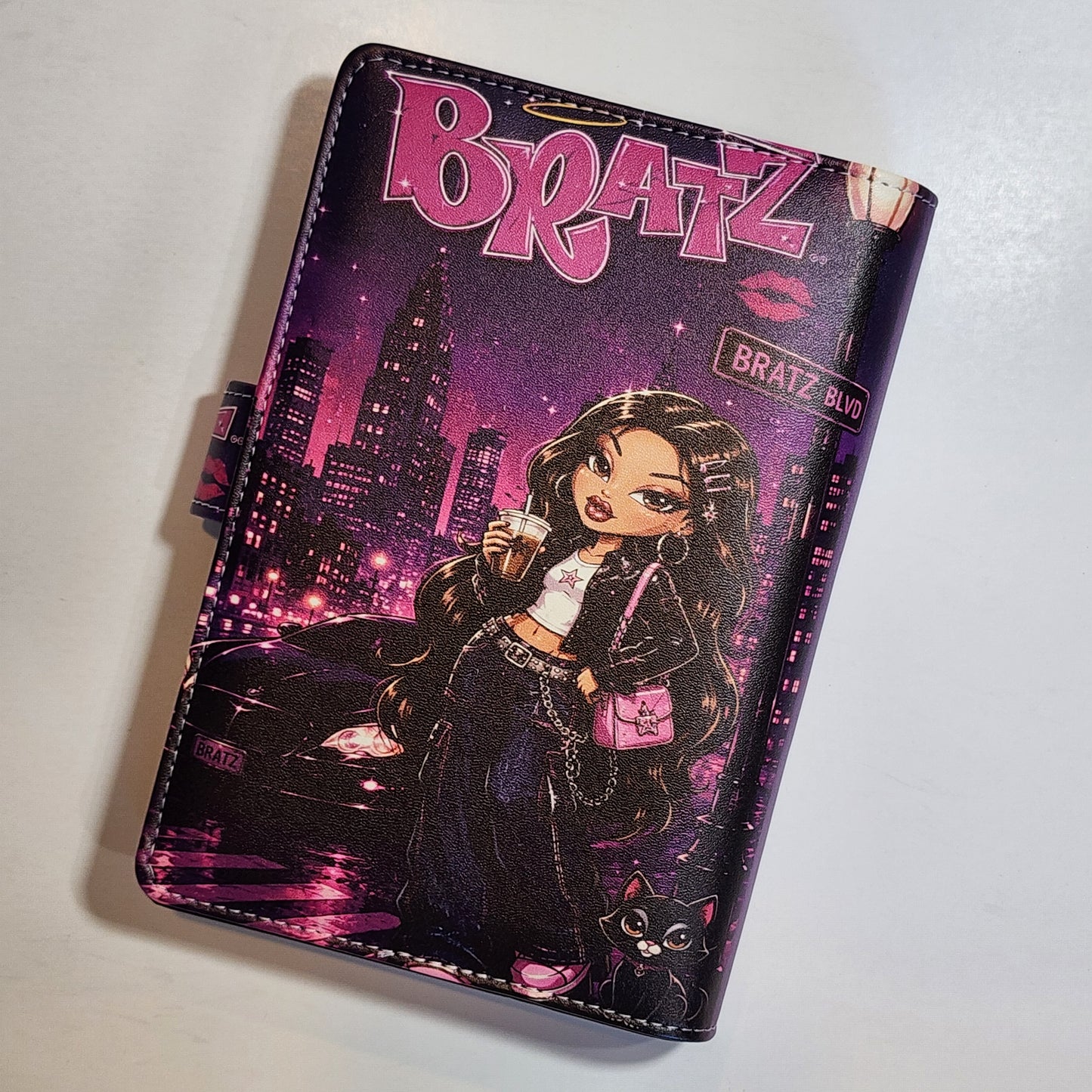 Bratz in the City - A6 Binder