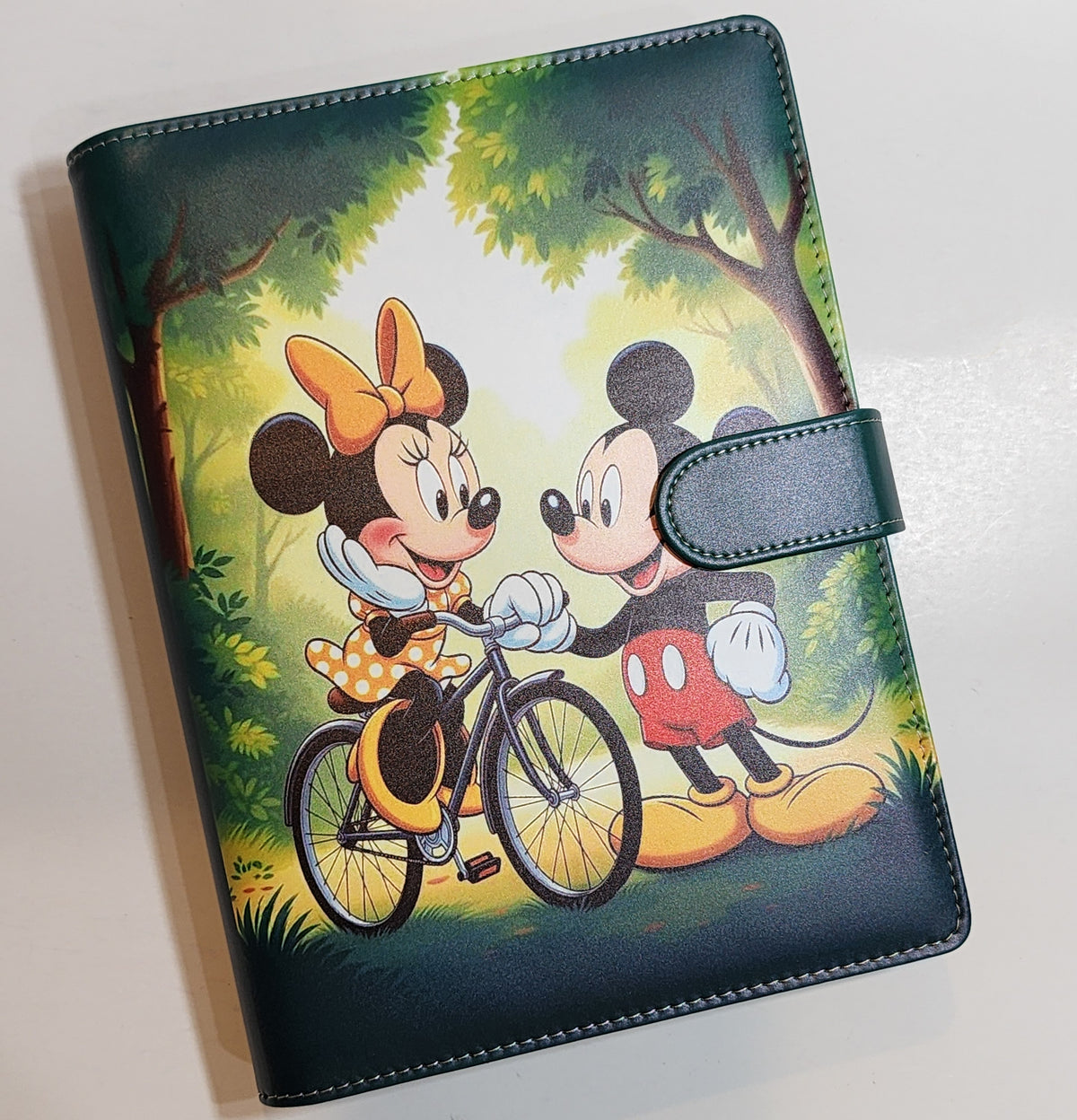 Mickey & Minnie Cycle Day - A5 Binder