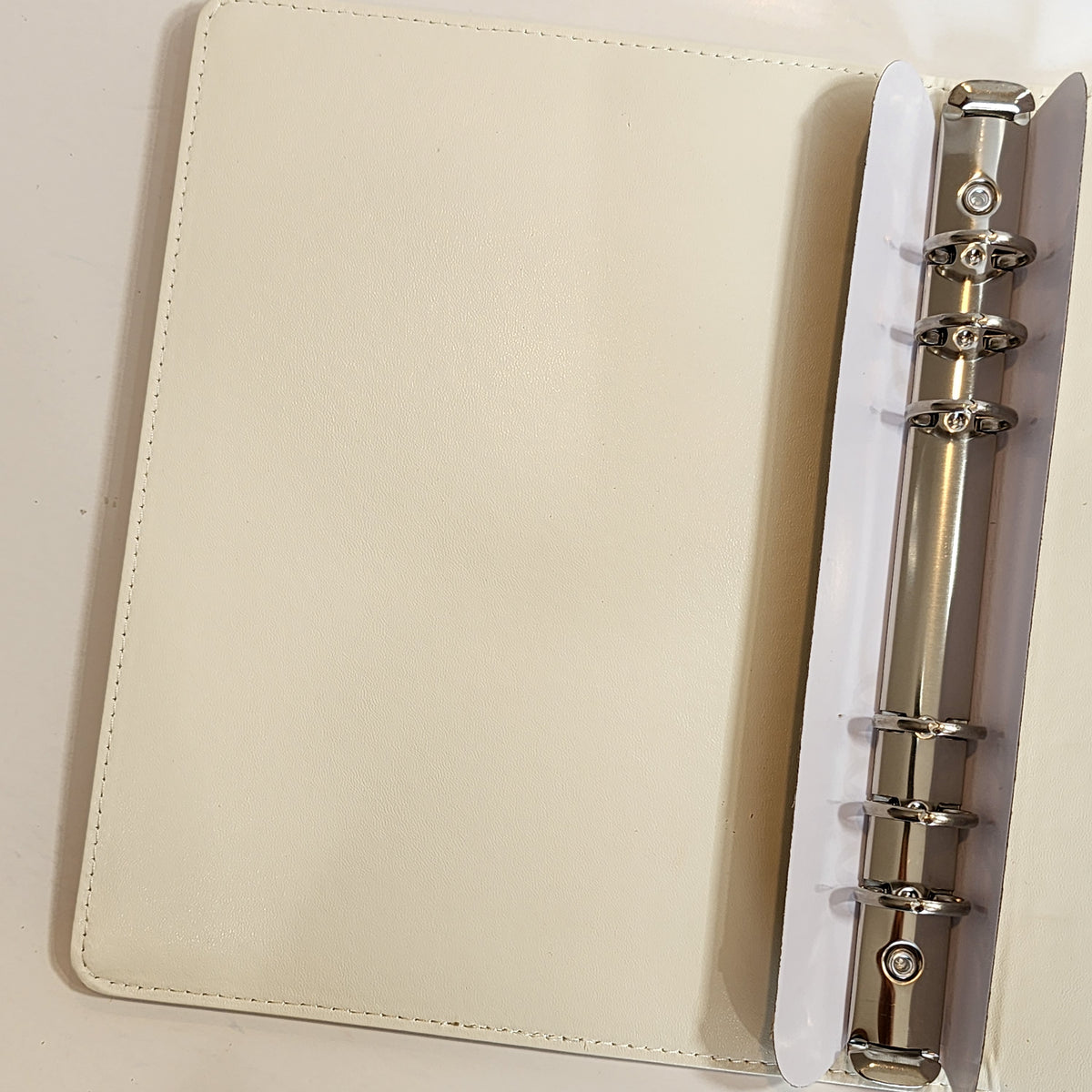London - A5 Binder