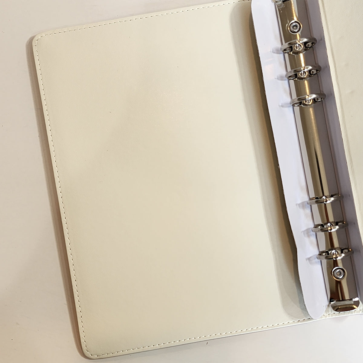 Adventure Awaits - A5 Binder