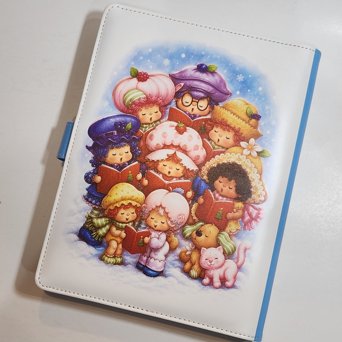 Strawberry Shortcake Christmas Choir - A5 Binder