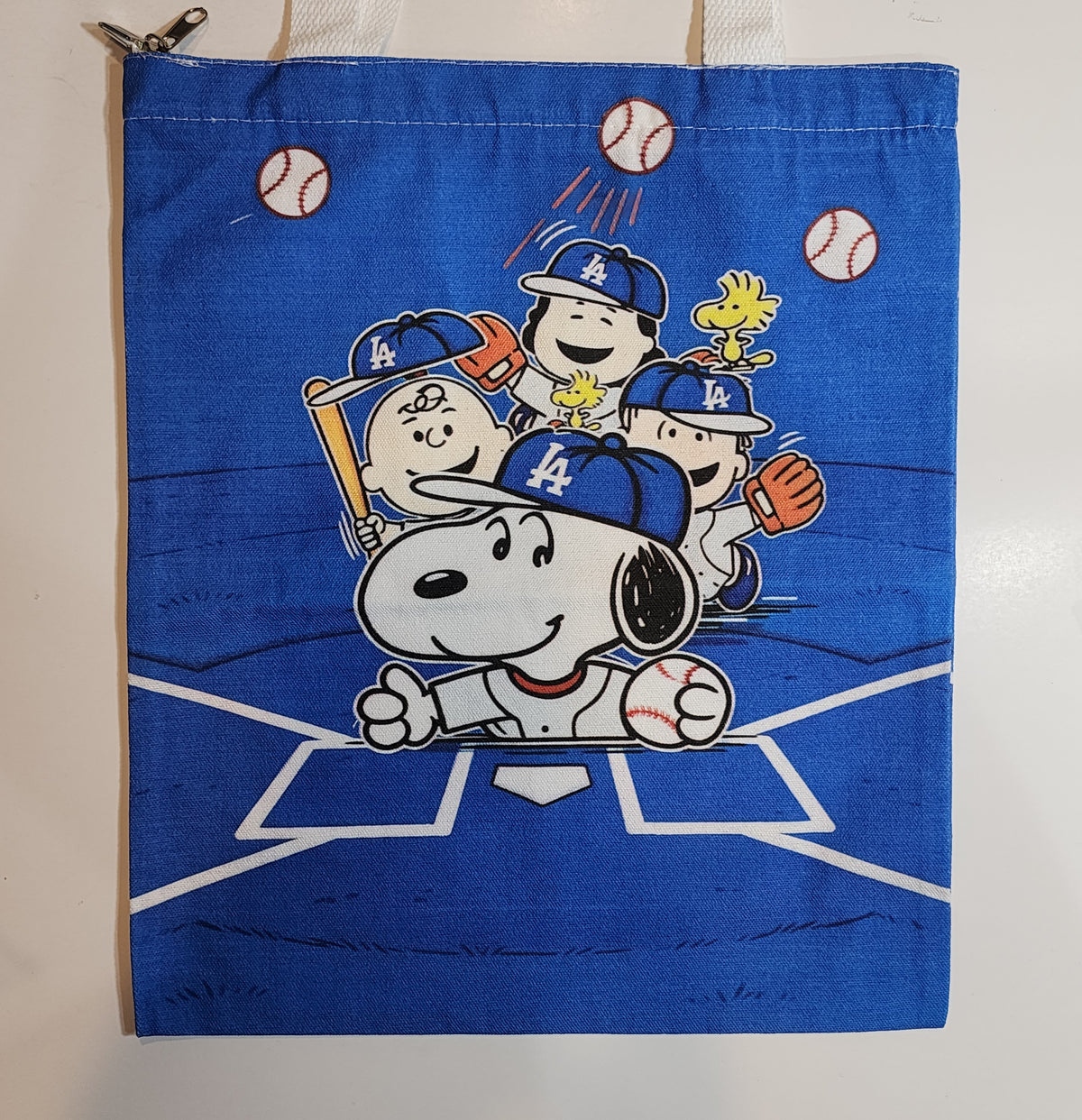 L.A. + Peanuts - Canvas Tote Zipper Closure