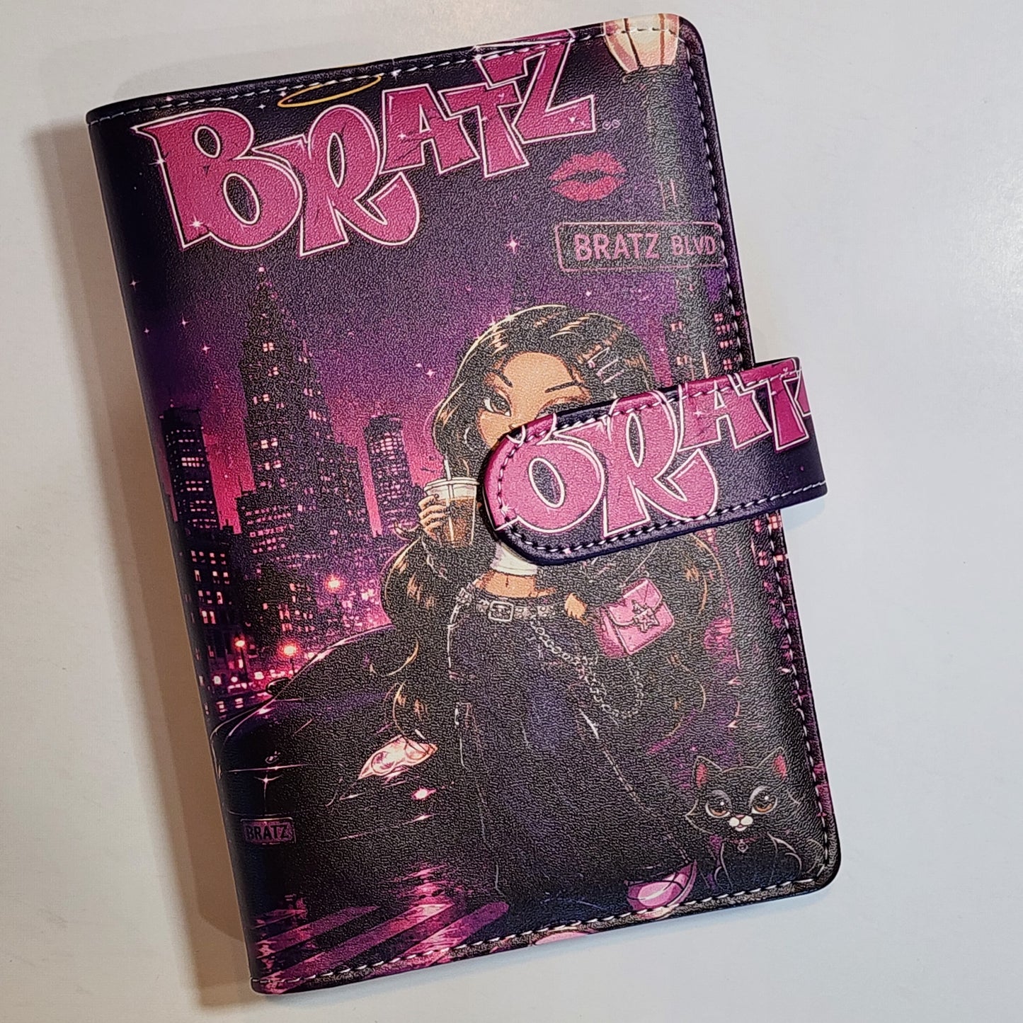Bratz in the City - A6 Binder