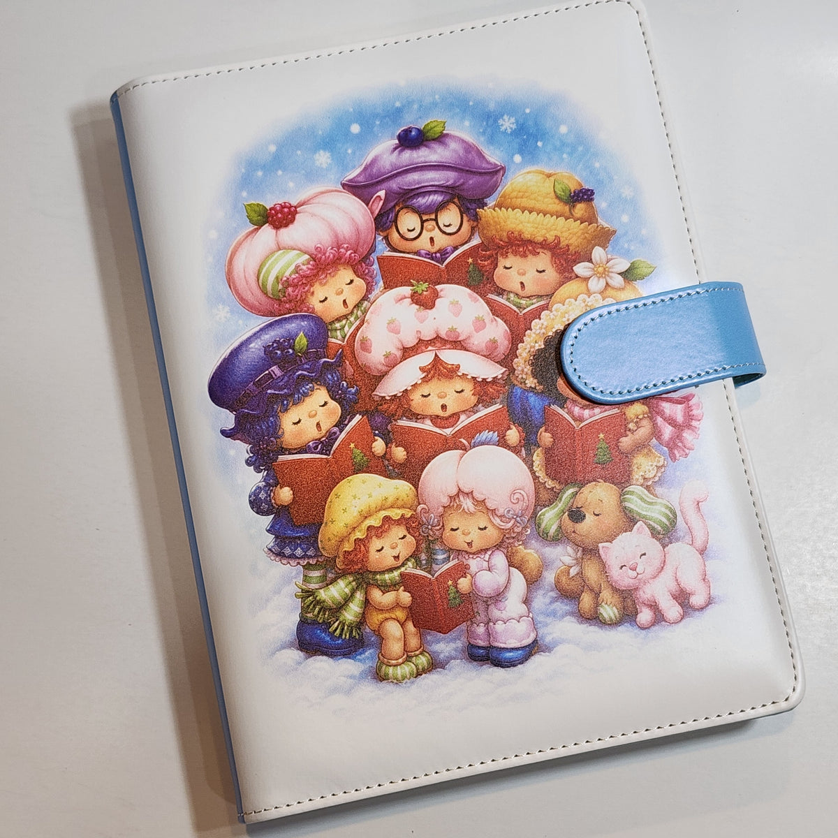 Strawberry Shortcake Christmas Choir - A5 Binder